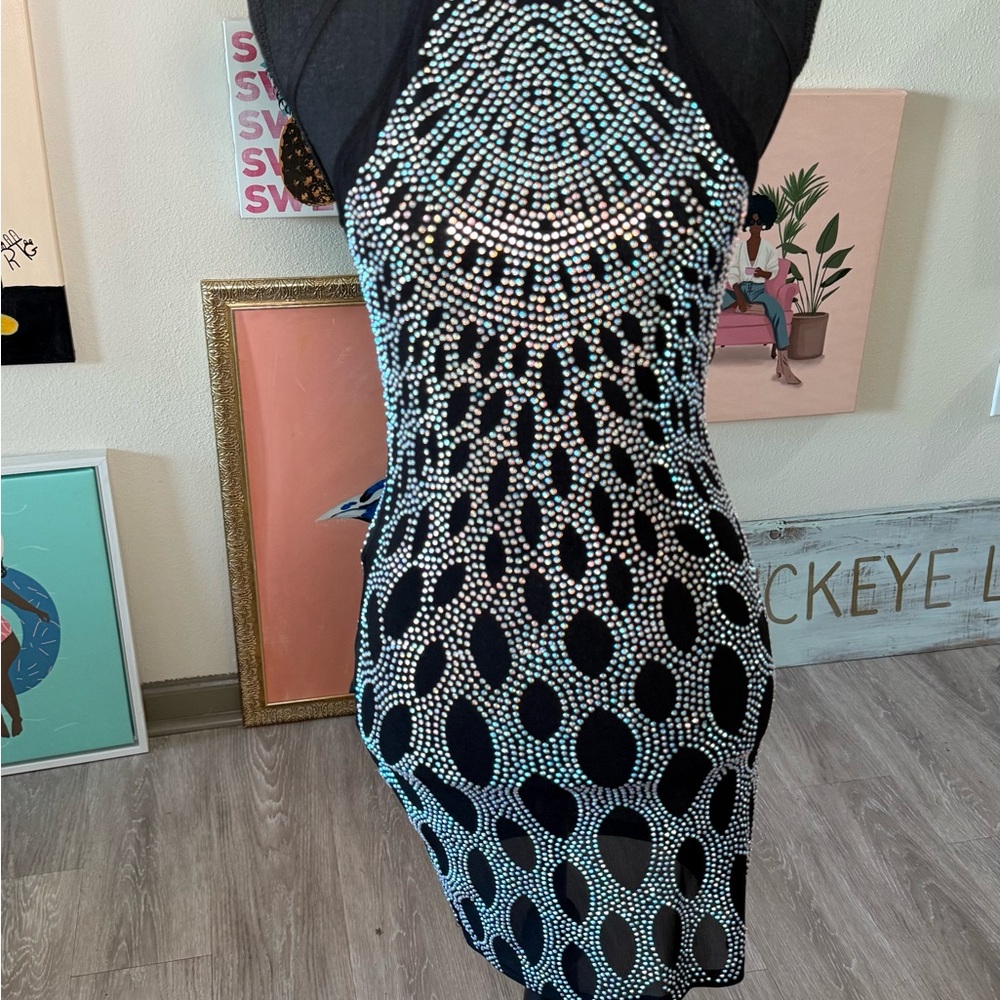 Elegant Black and Blue Patterned Dress